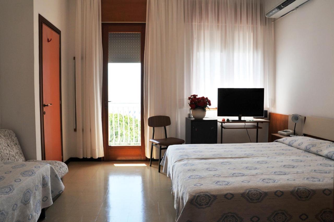Hotel Reno Lido di Jesolo Bagian luar foto