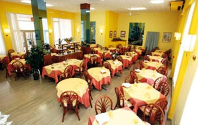 Hotel Reno Lido di Jesolo Bagian luar foto